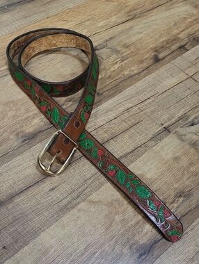 Vintage Hand-Tooled Hand-Painted Strawberry Vine On Brown Leather